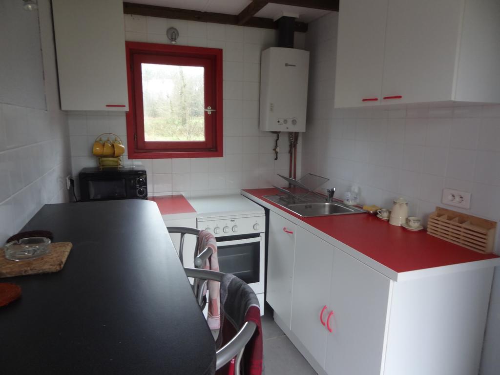Les Ecuries Du Prechard Vila La Chapelle-Chaussée Quarto foto